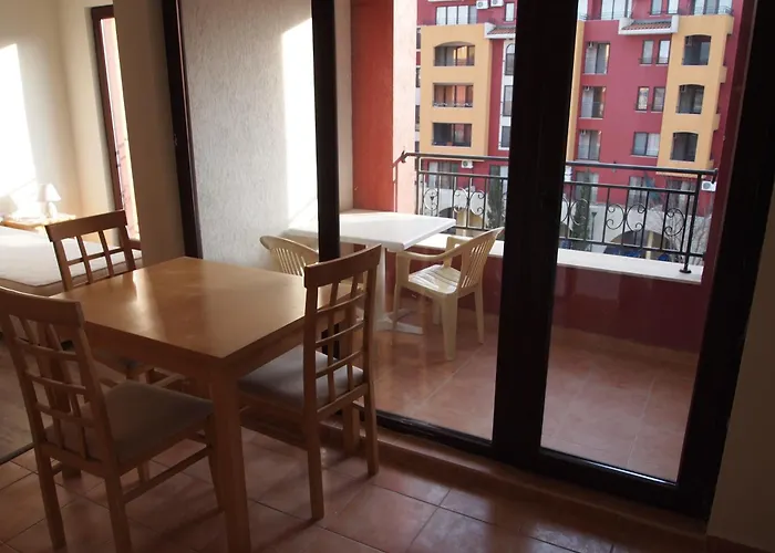 Visit Sunny Marina Ράβντα