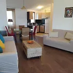 Visit Sunny Marina Apartman *