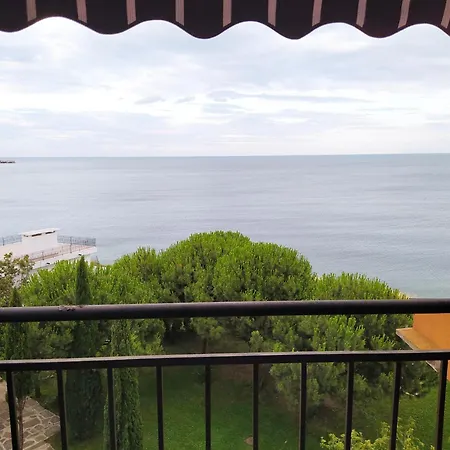 Visit Sunny Marina 公寓