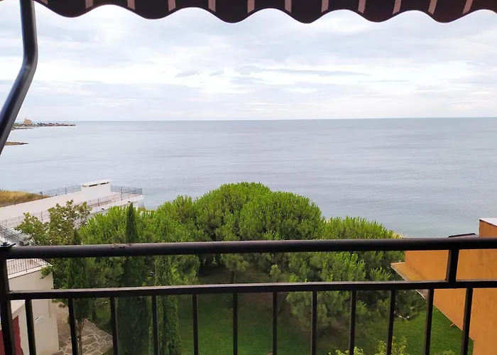 Visit Sunny Marina Lägenhet