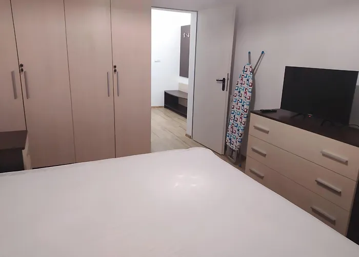 Visit Sunny Marina Lägenhet Ravda